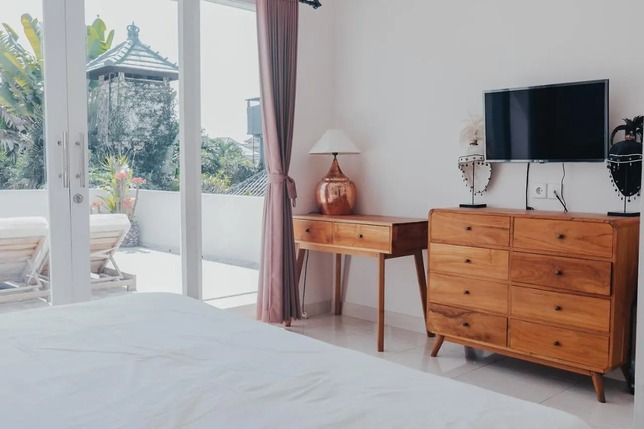 Affordable 2Br Private Pool Villa, Central Seminyak, Bali