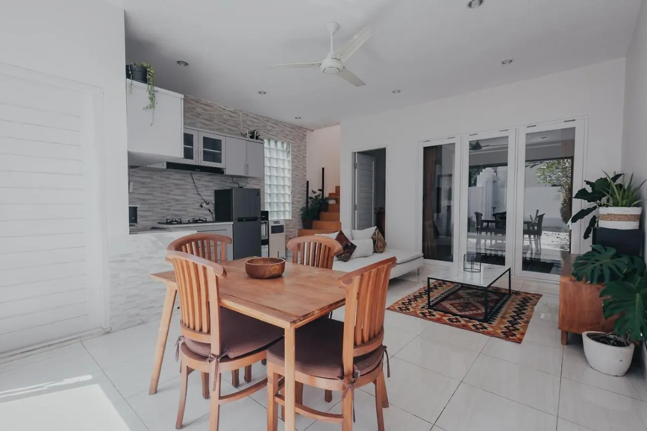 Villa Affordable 2Br Private Pool Villa, Central Seminyak, Bali