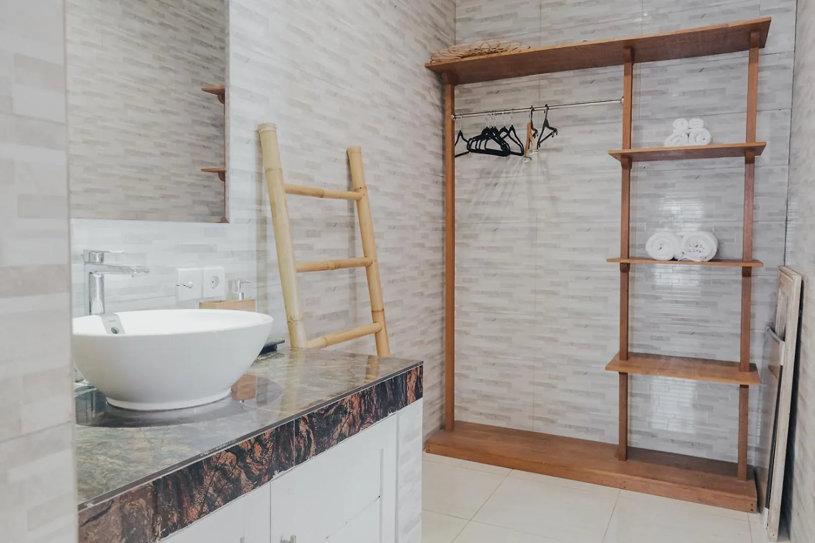 Villa Affordable 2Br Private Pool Villa, Central Seminyak, Bali Indonesia